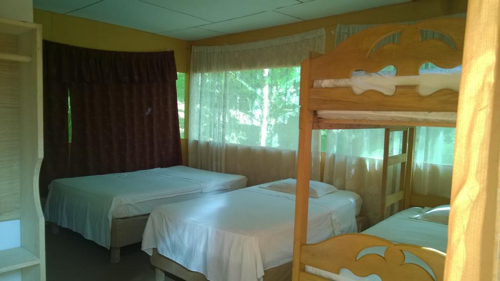 Amazon Queen Lodge Mazán Zimmer foto
